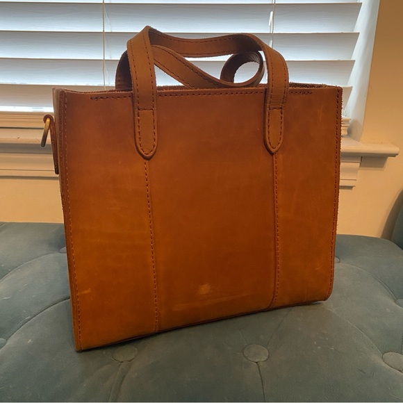 Portland Leather Goods Lola Crossbody Tote with Zipper in Dakota Nubuck Leather - Picture 14 of 16